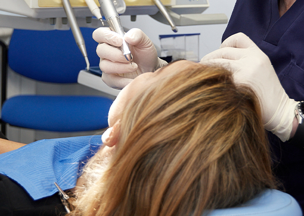 Tratamientos concertados con aseguradoras Clínica Dental Javier Vaquero - Plasencia